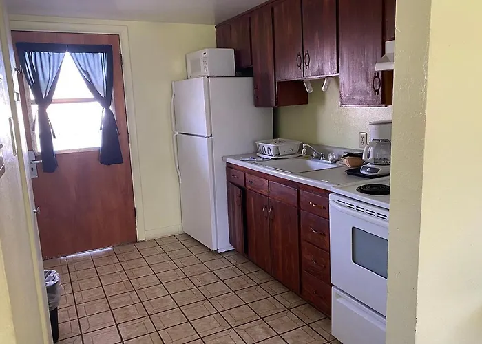 Budgetel Inn&suites Motel